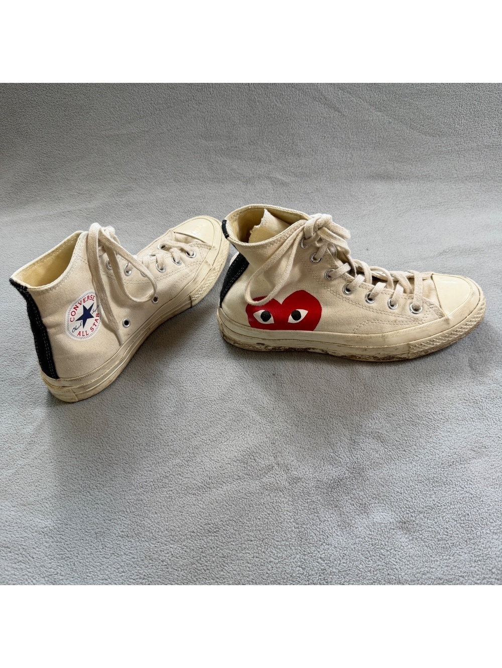 Comme des Garçons PLAY x Converse Chuck 70 High Milk Red Heart Sneakers M5 W7